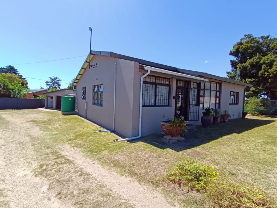 3 Bedroom Property for Sale in Albertinia Western Cape